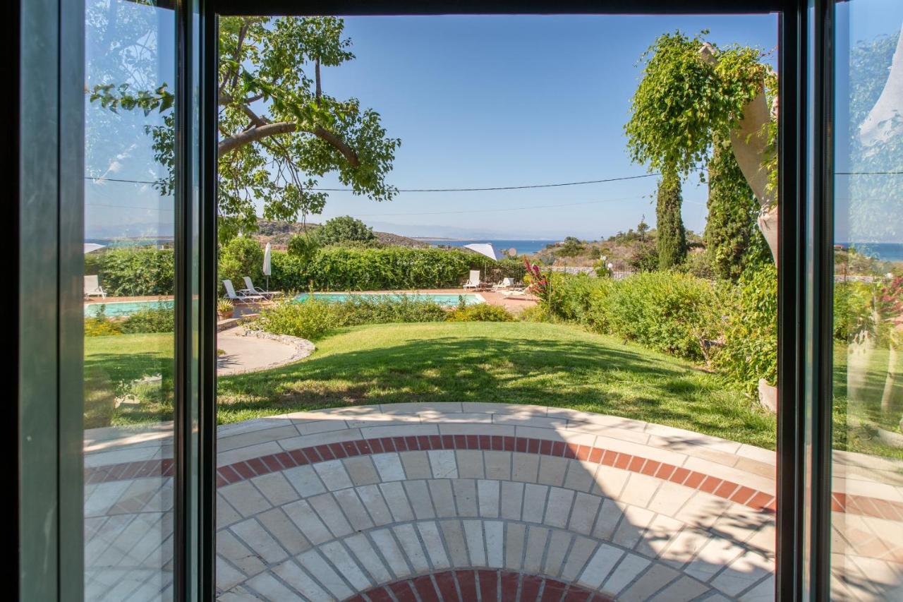 Ellie Villa Tersanas Exterior photo